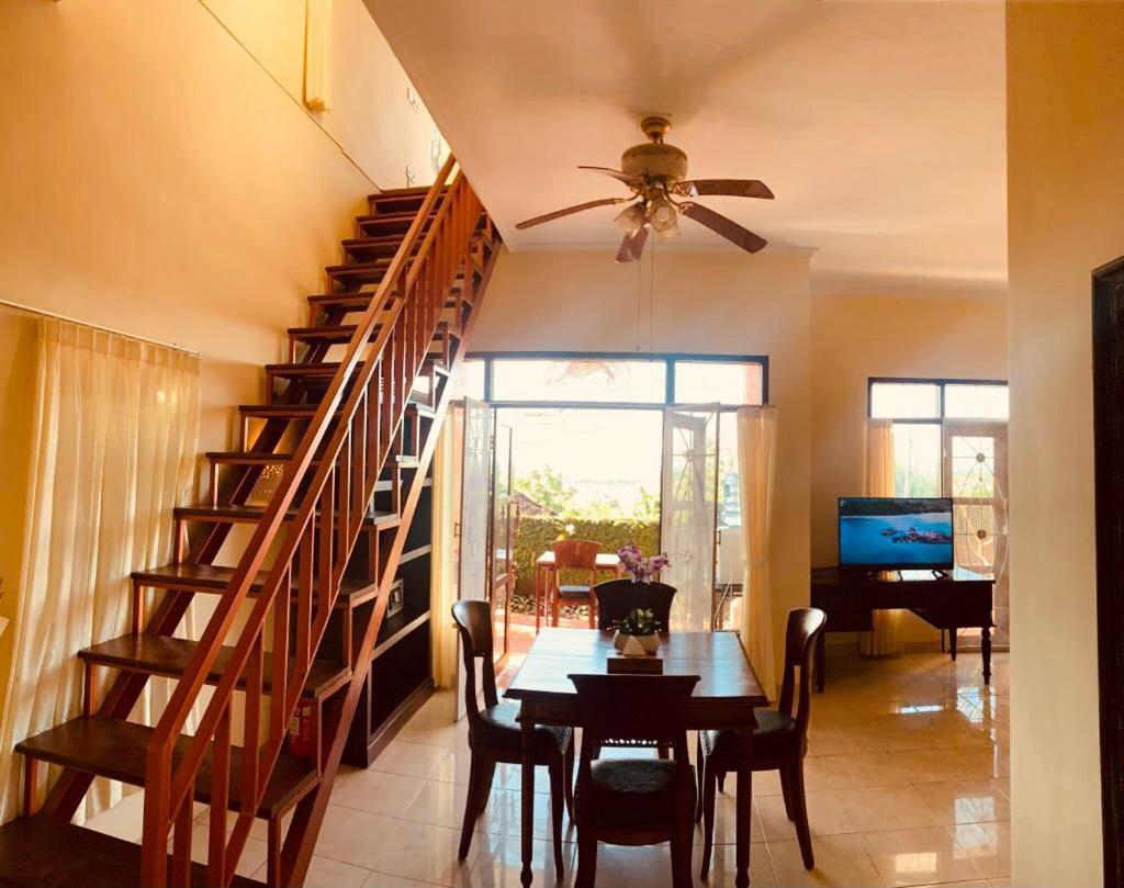 Giri'S Villa Jimbaran Ungasan Εξωτερικό φωτογραφία